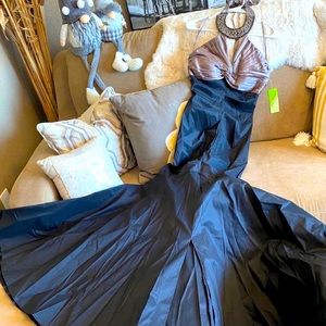 NWT NV COUTURE | Stunning Gala Evening Gown Formal Dress Dance Cruise Party Sz 4